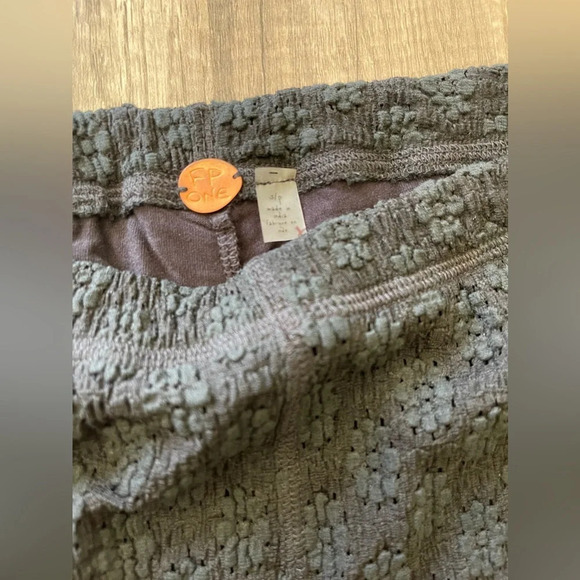 NWOT Free People FP One Ona Floral Lace Flare Black Pant Size Small - Picture 4 of 8